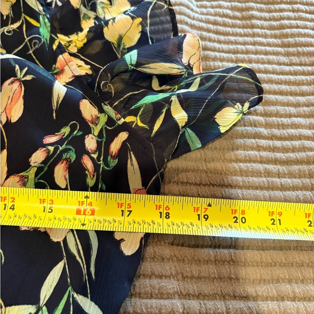 Tommy Hilfiger Printed Ruffled Wide Leg Jumpsuit women’s size 8 - Picture 11 of 16